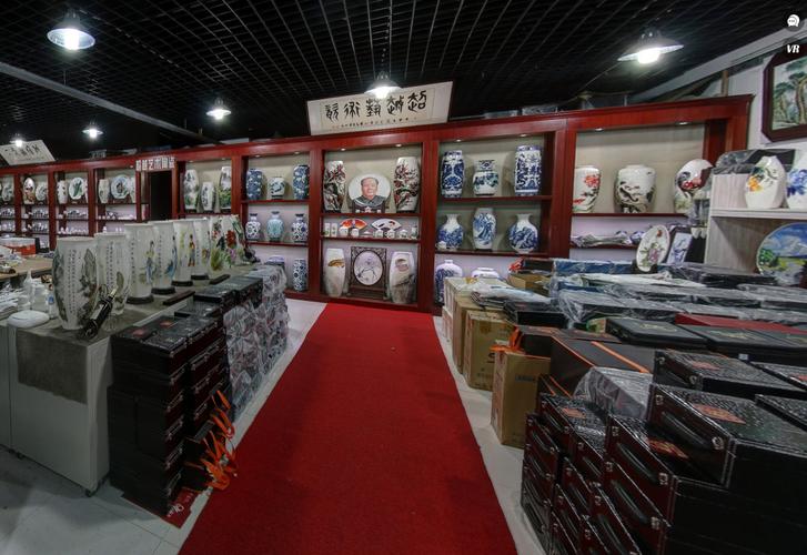 梁春雷,公司经营范围包括:日用陶瓷,工艺品